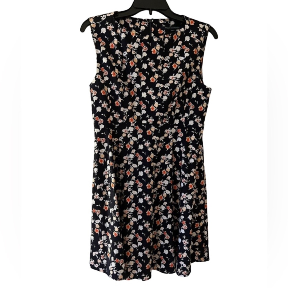 NWOT sz 4 French Connection Black Floral Skater Dress